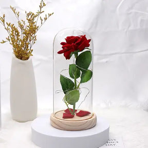 Rosa Encantada com Luzes LED na Cúpula de Vidro – Casare